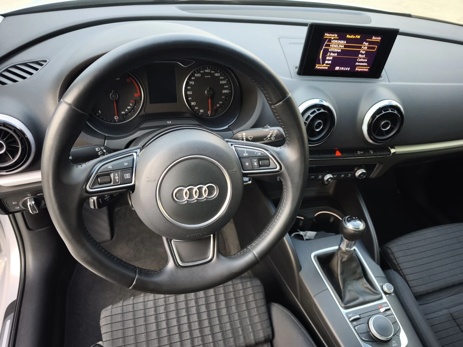 Audi A3 2.0TDI 150kc FULL SERVICE NEW !!! - изображение 6