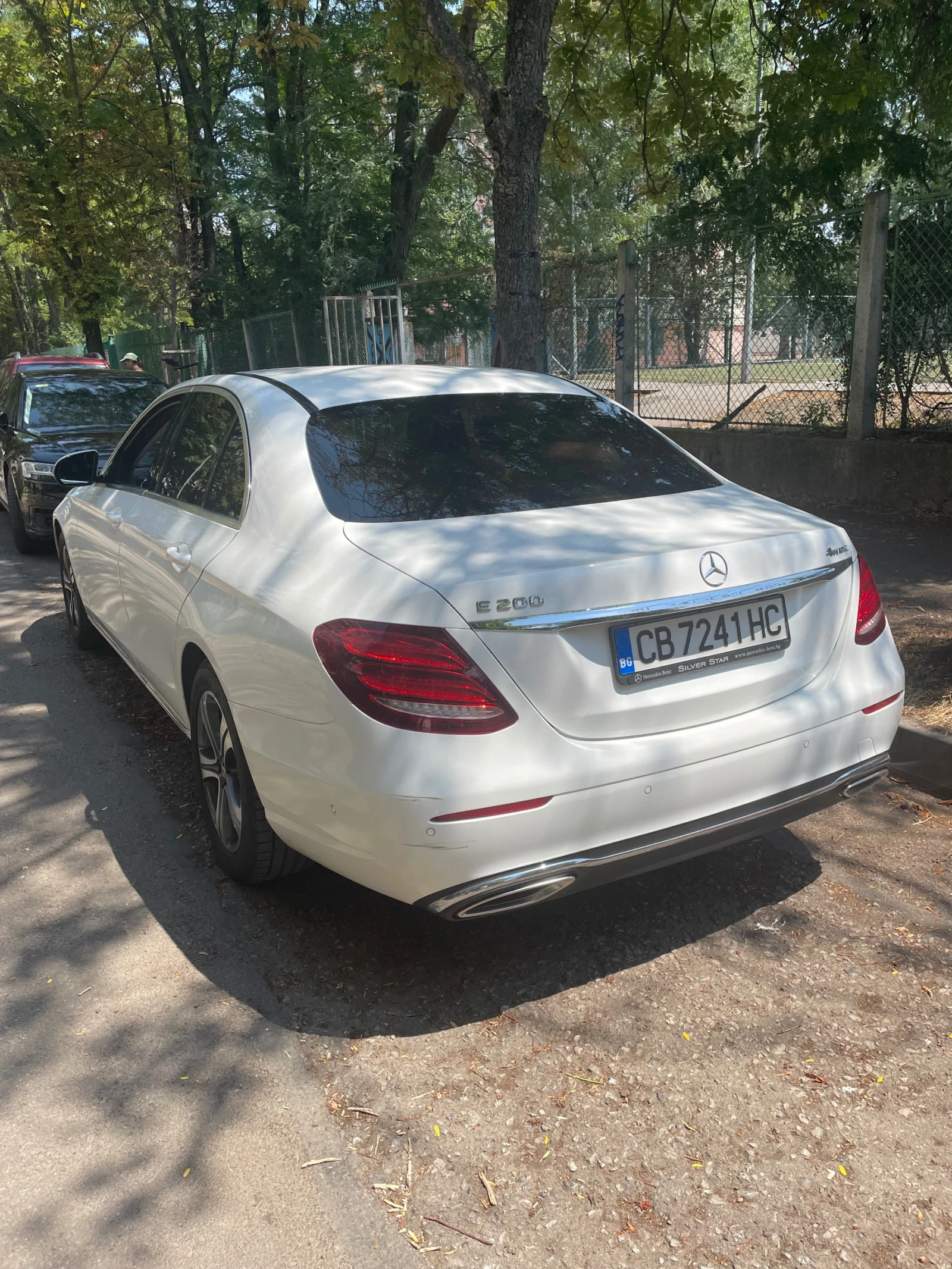 Mercedes-Benz E 200 4MATIC - изображение 8
