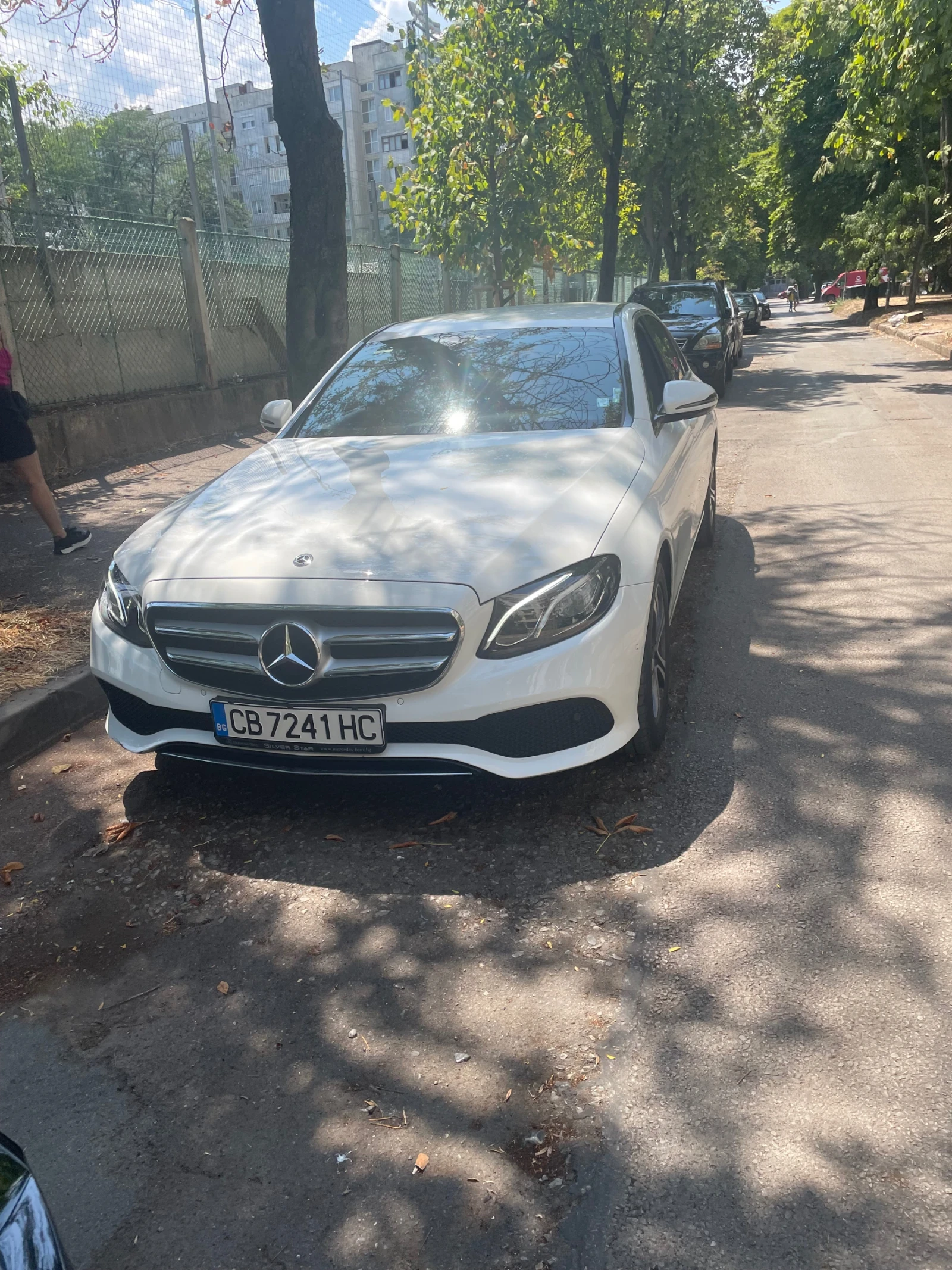 Mercedes-Benz E 200 4MATIC - изображение 4