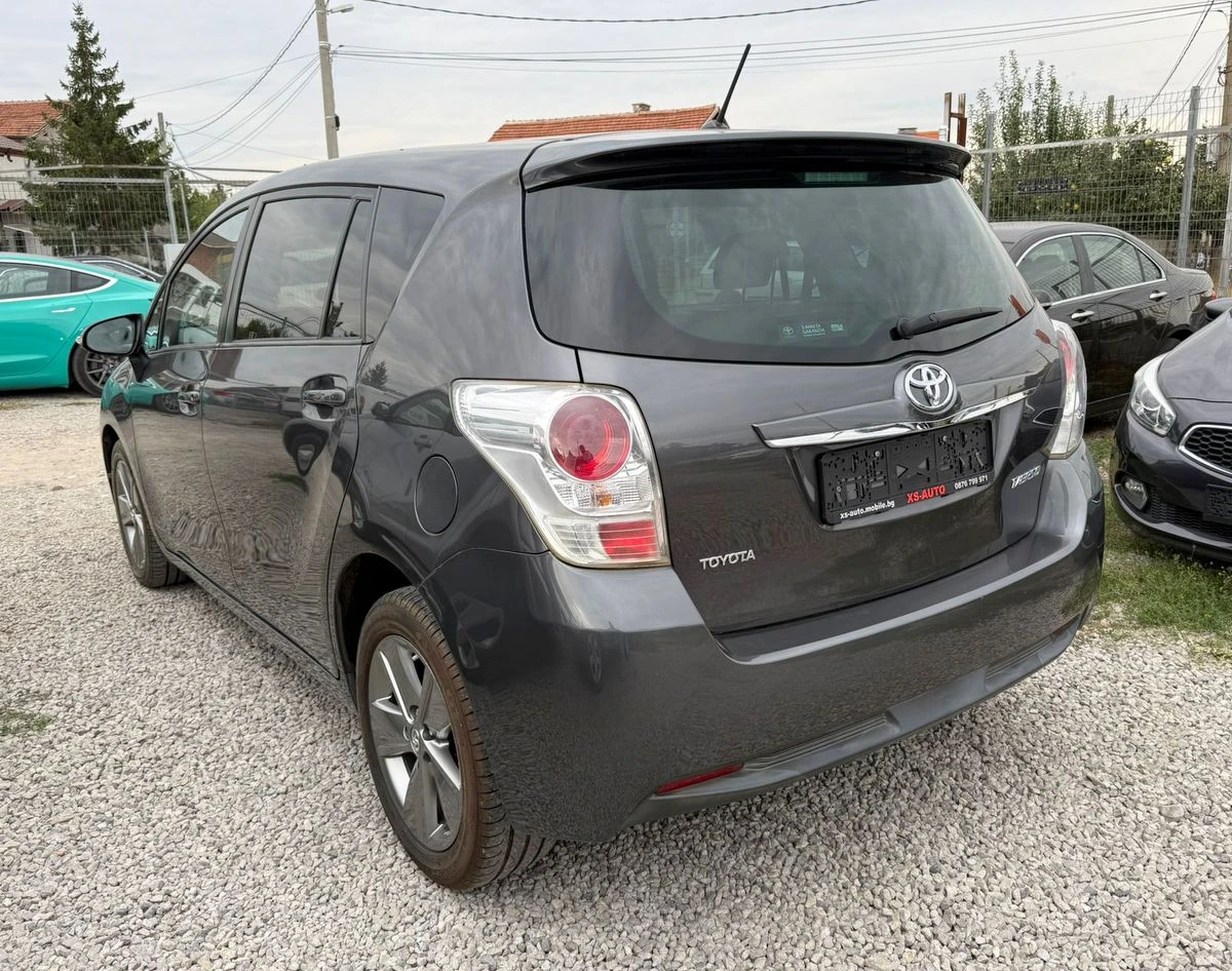 Toyota Verso 1.6_D-4D_7-места_Панорама - изображение 4