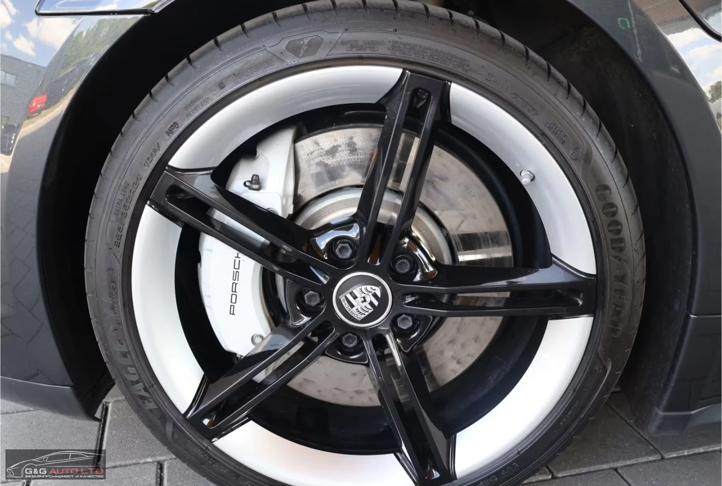 Porsche Taycan 4s/571HP/360/MASSAGE/PANO/824v - изображение 10