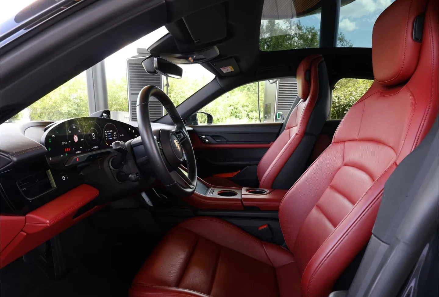 Porsche Taycan 4s/571HP/360/MASSAGE/PANO/824v | Mobile.bg   14