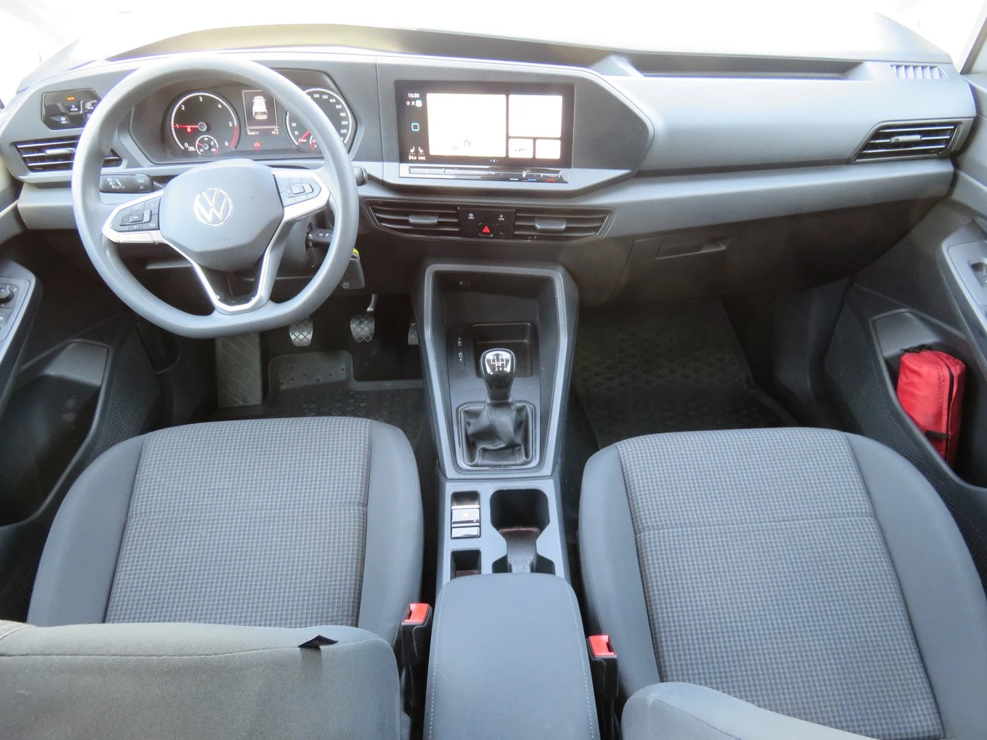 VW Caddy Maxi TDI 7 места - изображение 6