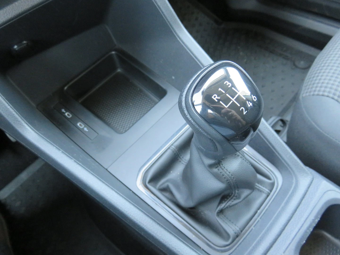 VW Caddy Maxi TDI 7 ����� | Mobile.bg � ����������� 12