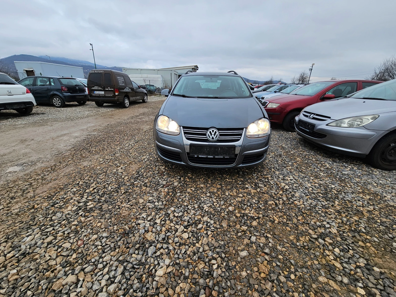 VW Golf 1.9TDI 105kc. GT-Sport 190000 км - изображение 3