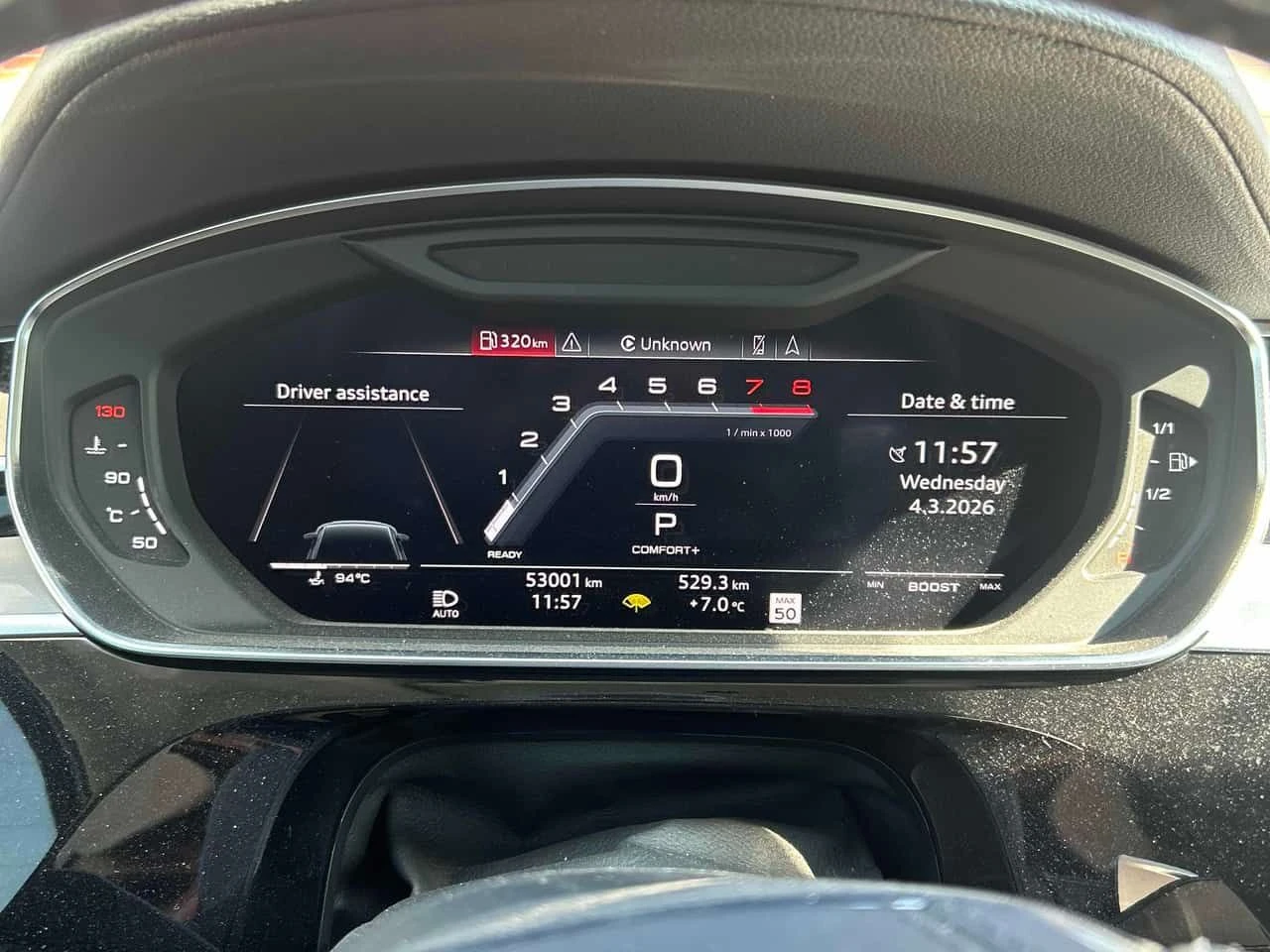 Audi S8 4.0 TFSI quattro * FULLY LOADED * ПРЕДСТАВИТЕЛСТВ , снимка 9 - Автомобили и джипове - 53721322