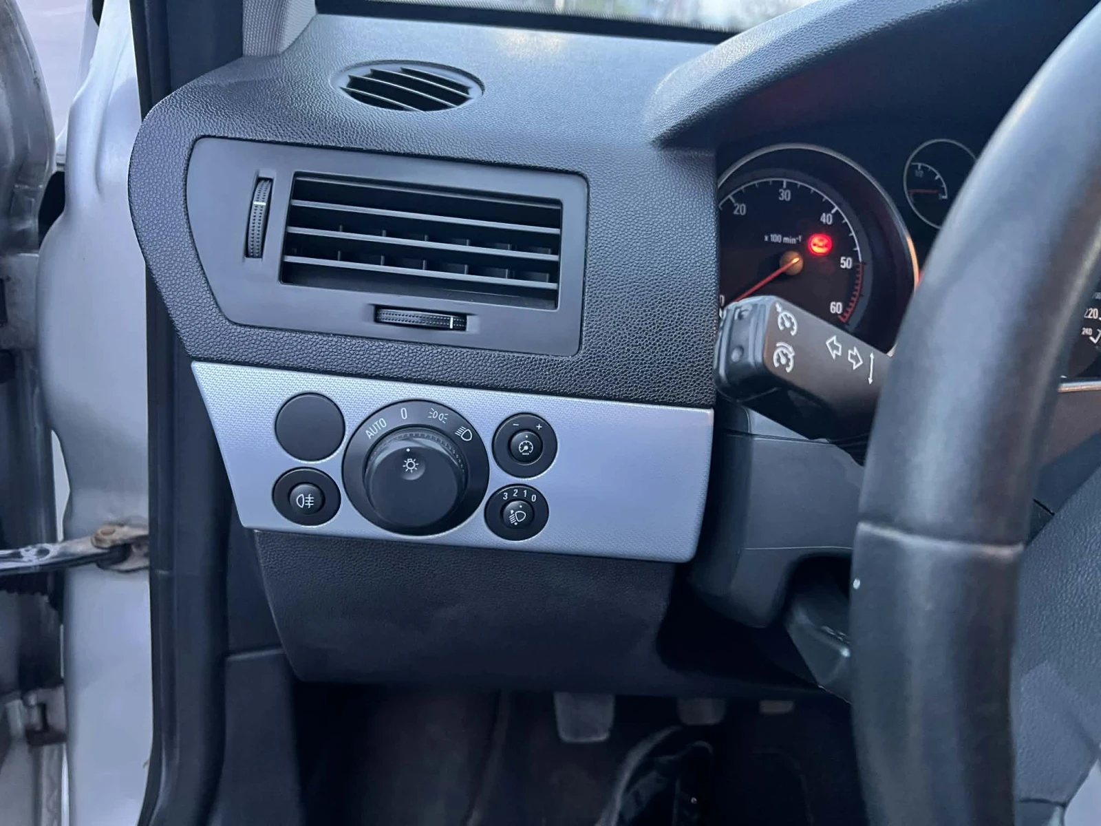 Opel Astra, снимка 9 - Автомобили и джипове - 53976953