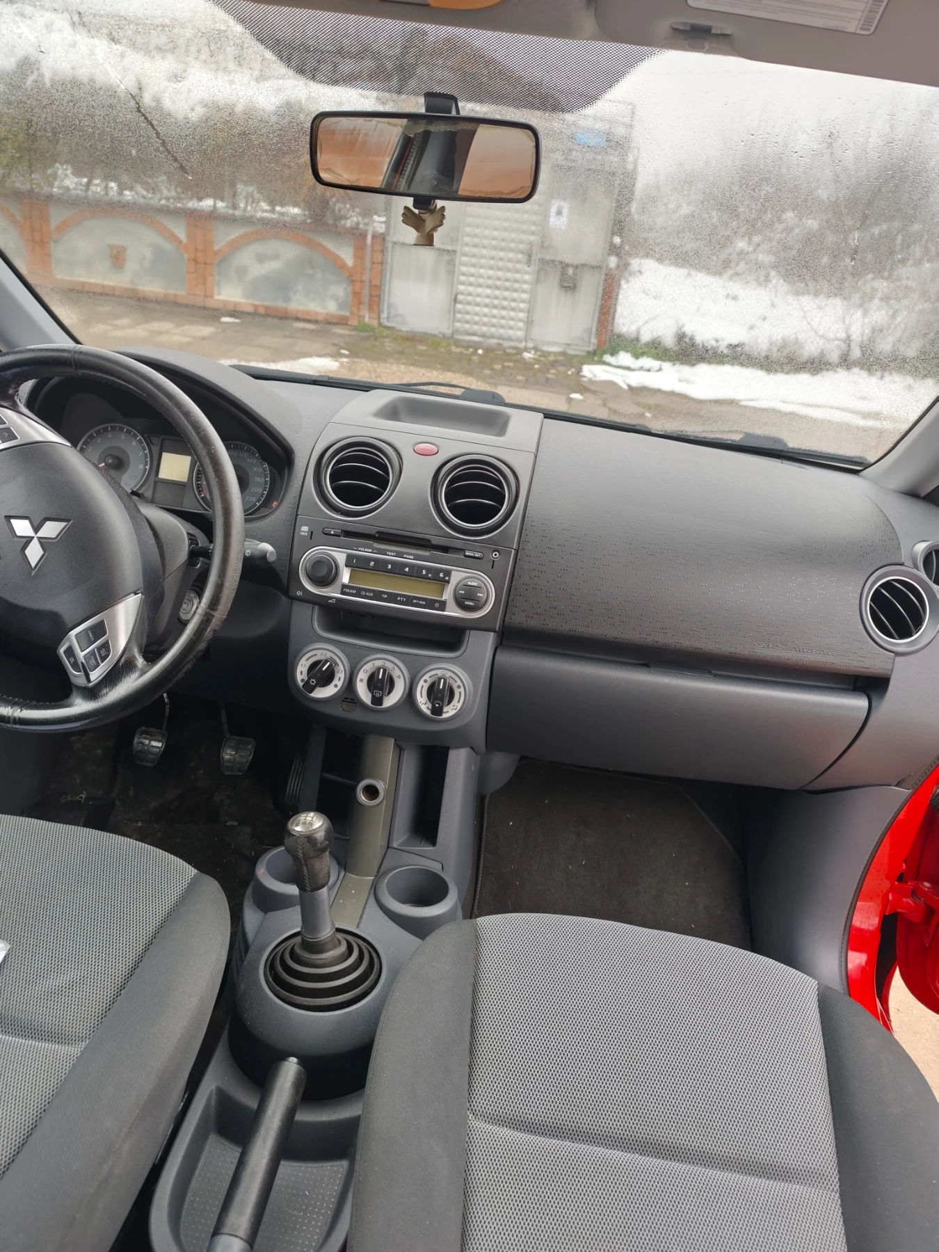 Mitsubishi Colt 1.3 MPI Invite ClearT , снимка 3 - Автомобили и джипове - 54060563
