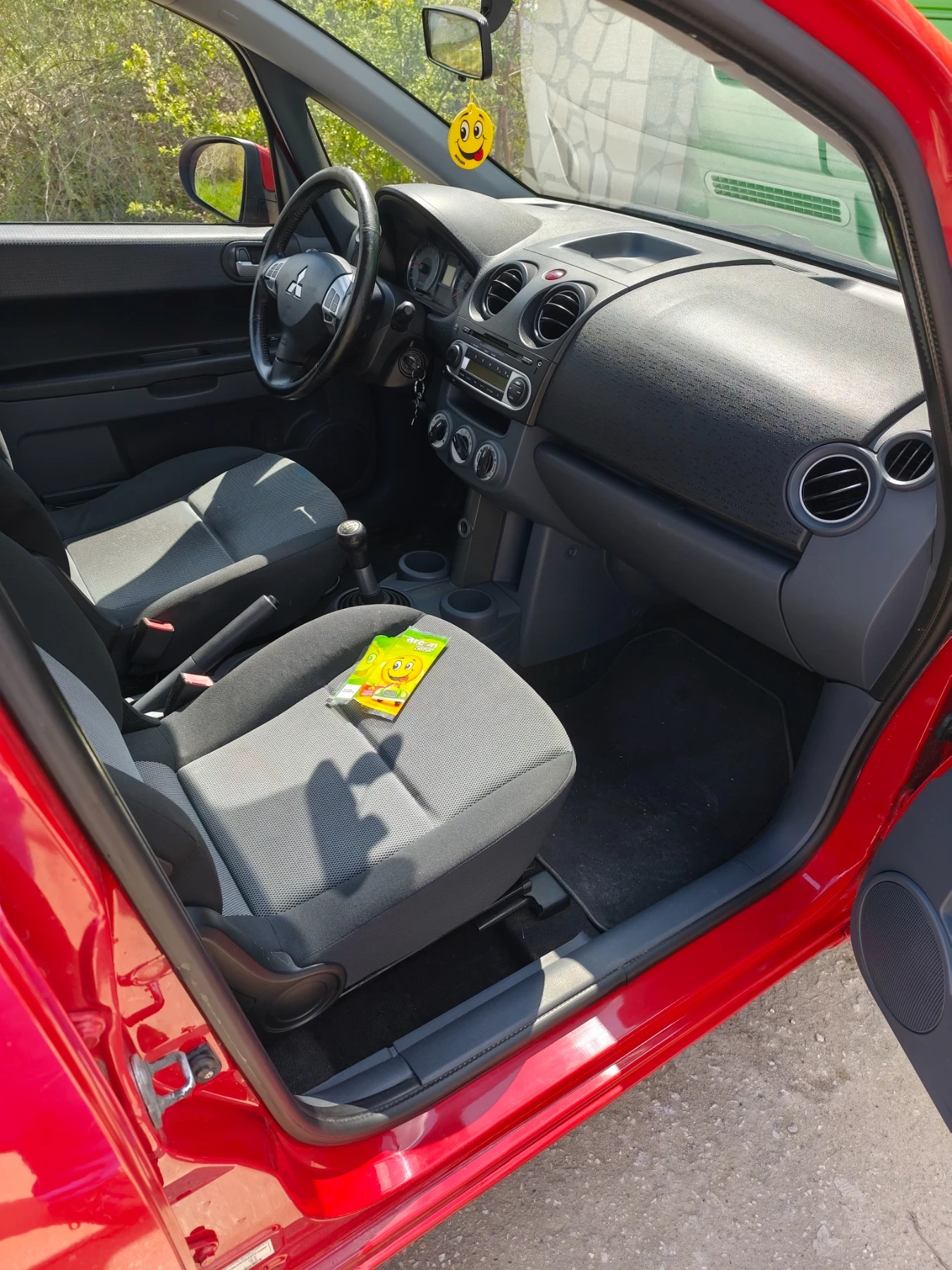 Mitsubishi Colt 1.3 MPI Invite ClearT , снимка 7 - Автомобили и джипове - 54060563