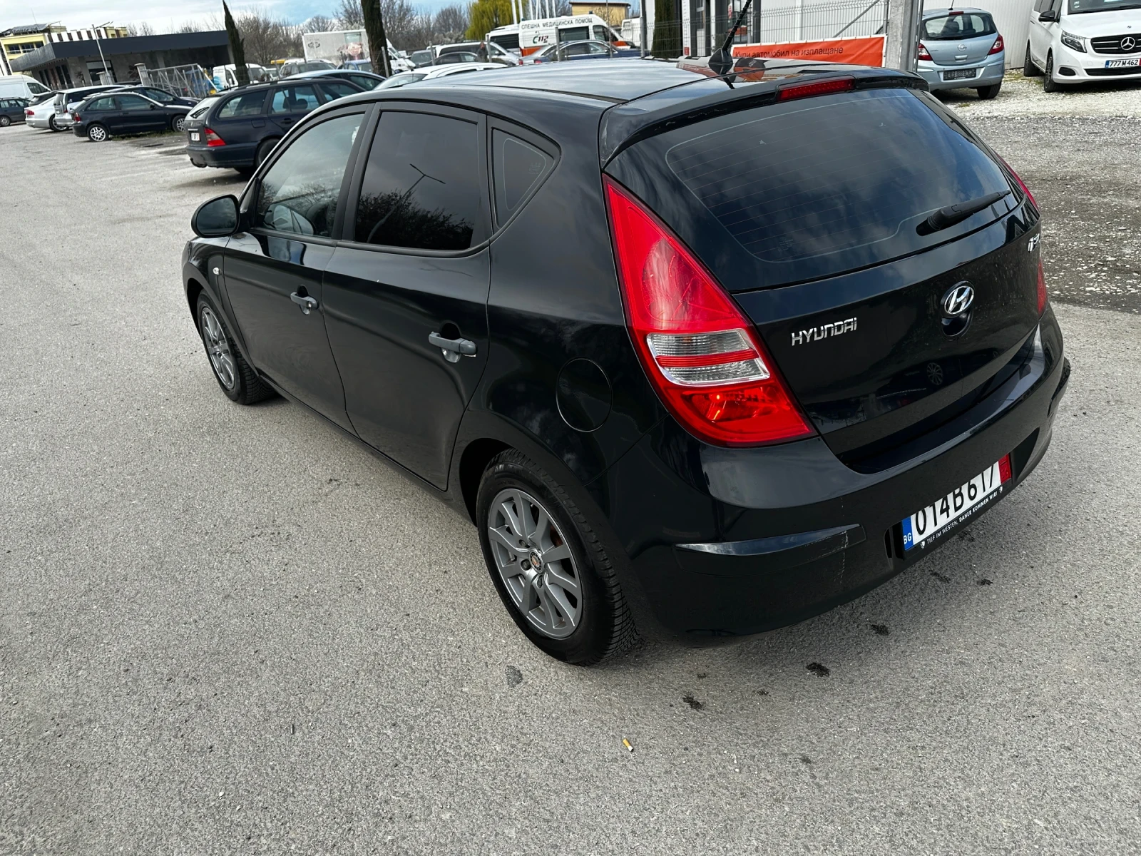 Hyundai I30 Бензин edition+ , снимка 7 - Автомобили и джипове - 54042643