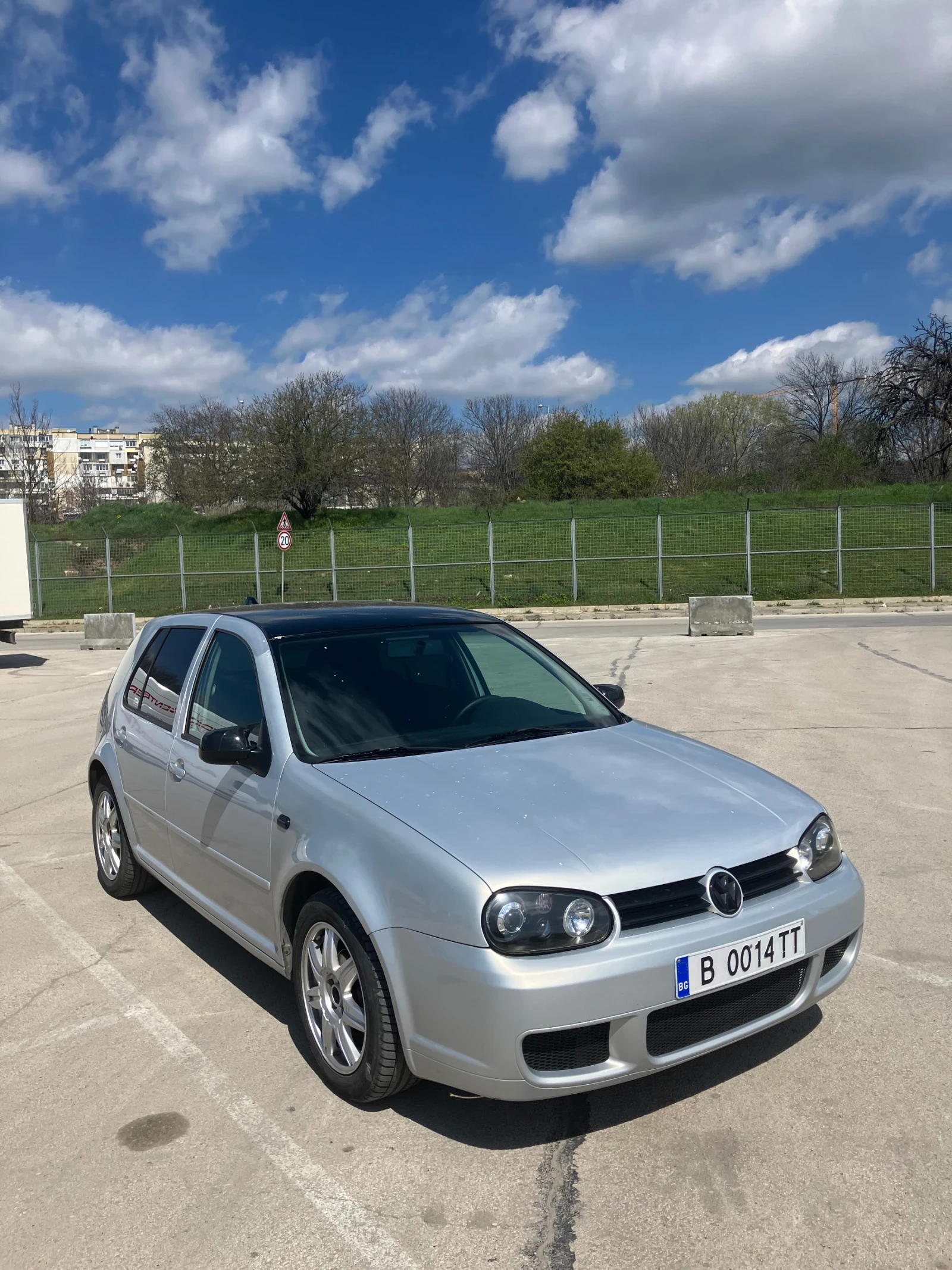 VW Golf, снимка 5 - Автомобили и джипове - 54123728