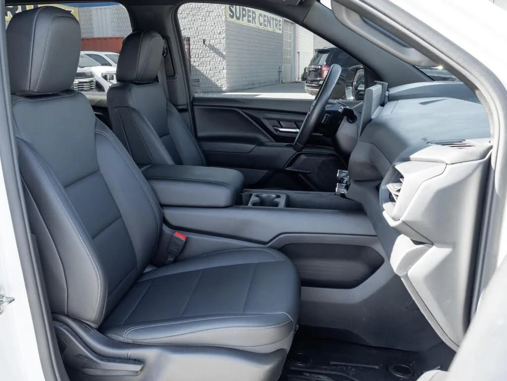 Chevrolet Silverado EV Work Truck with 3WT e4WD, снимка 15 - Автомобили и джипове - 54180538