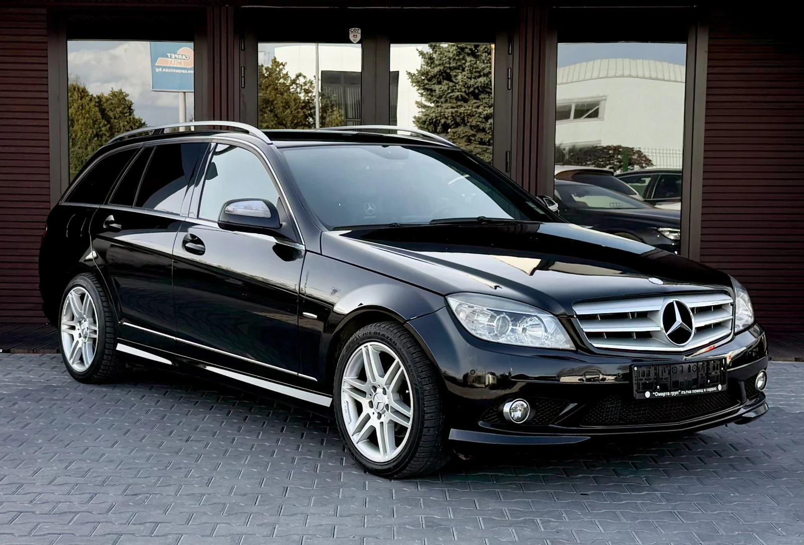 Mercedes-Benz C 220 AMG* Avantgarde* Автомат* Кожа* Лизинг, снимка 3 - Автомобили и джипове - 54235023