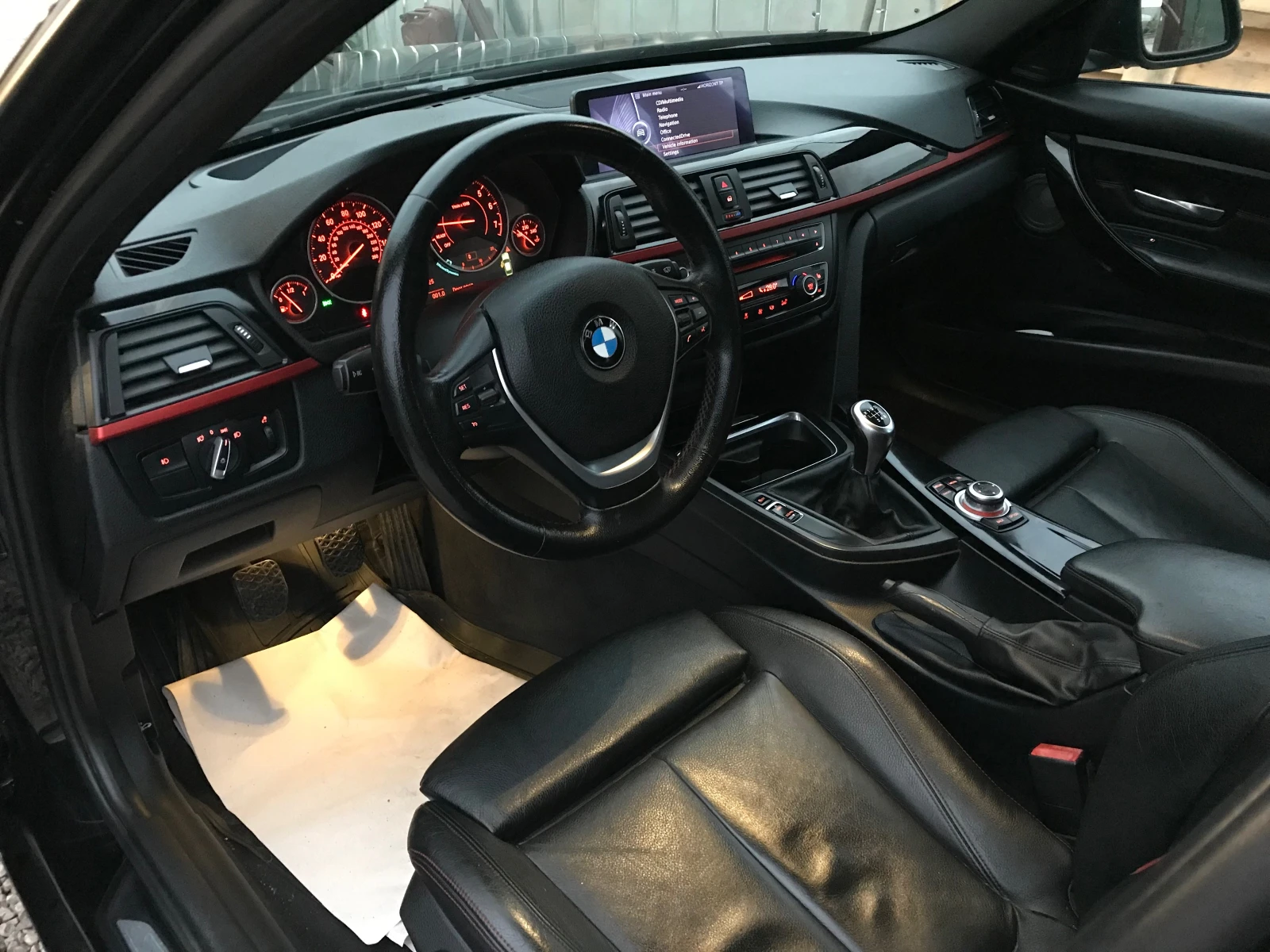 BMW 335 xDrive, РЪЧКА!!!, снимка 10 - Автомобили и джипове - 54529697