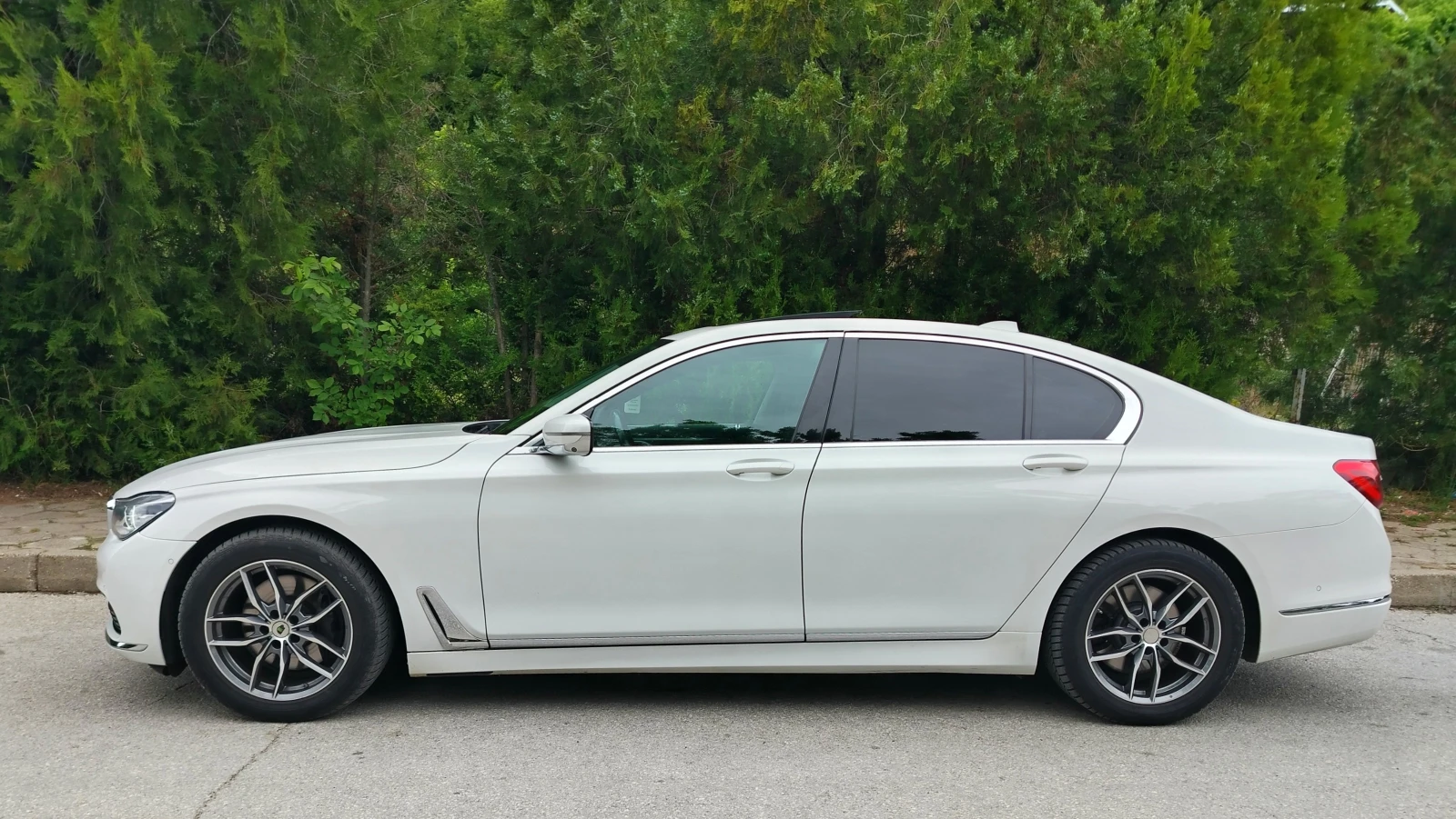 BMW 730 Xd G11, снимка 3 - Автомобили и джипове - 54597311