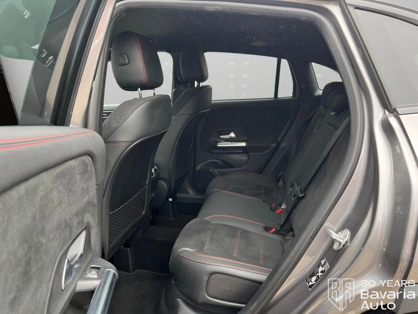 Mercedes-Benz GLA 200 d 4MATIC AMG Line NIGHT Paket, снимка 13 - Автомобили и джипове - 54746279
