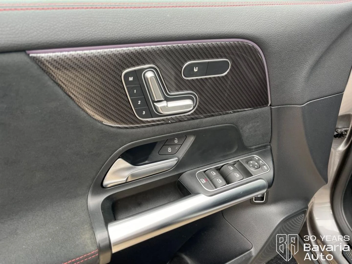 Mercedes-Benz GLA 200 d 4MATIC AMG Line NIGHT Paket, снимка 7 - Автомобили и джипове - 54746279