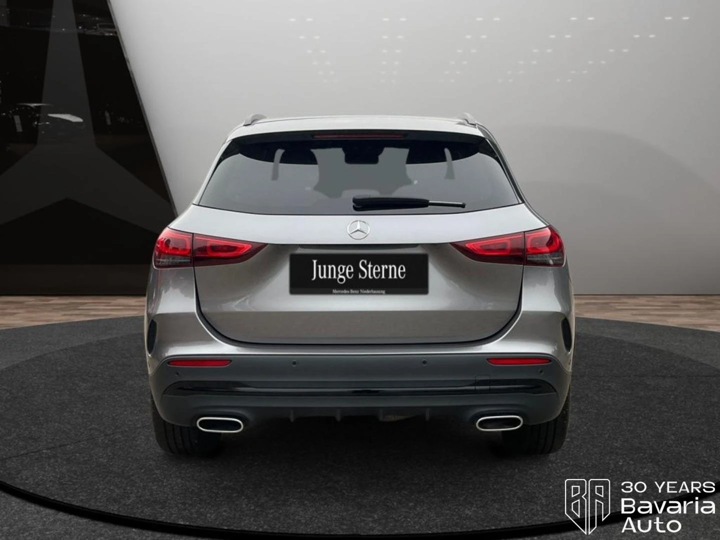 Mercedes-Benz GLA 200 d 4MATIC AMG Line NIGHT Paket, снимка 3 - Автомобили и джипове - 54746279