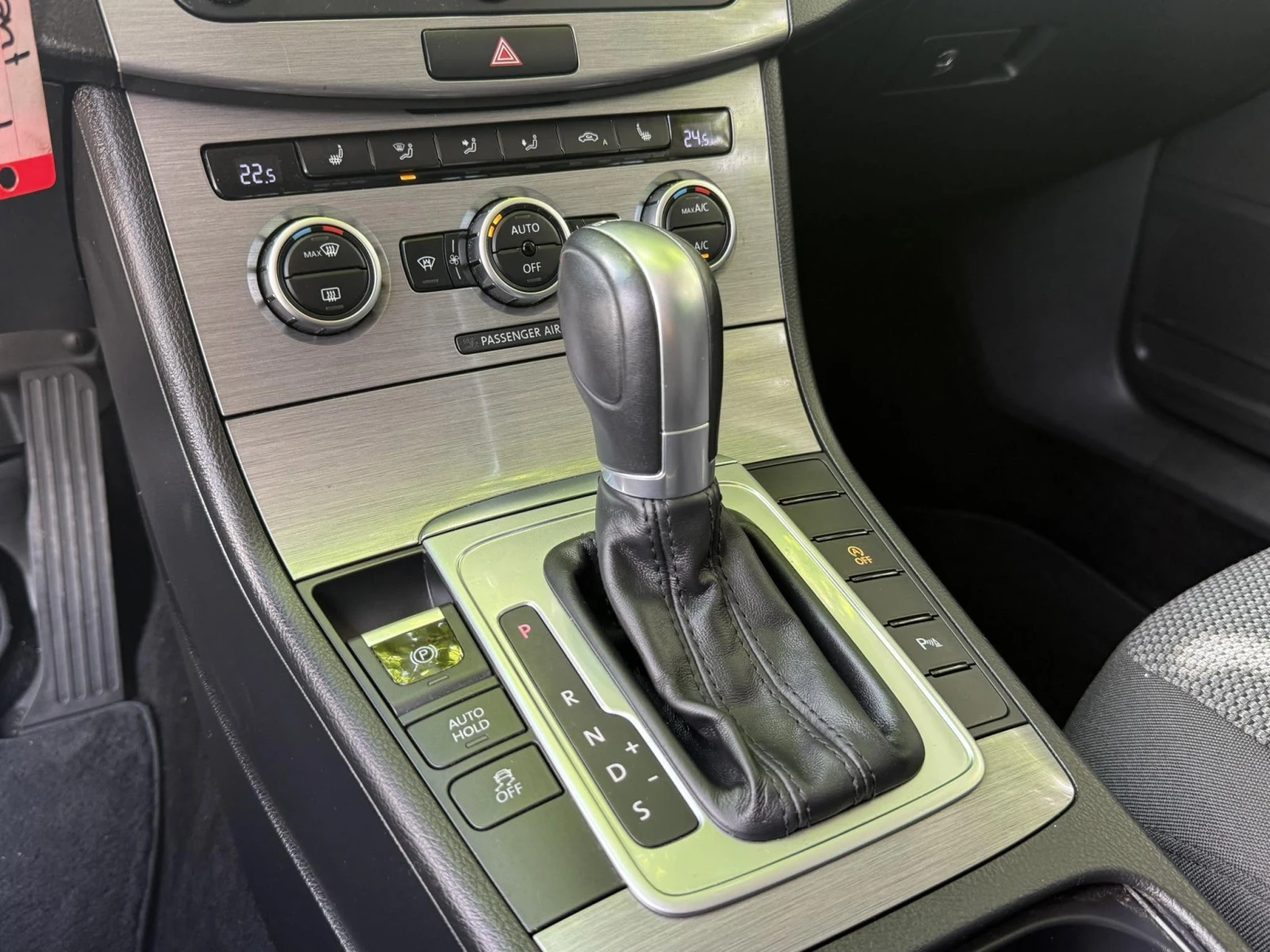VW Passat 2.0TDI CH , снимка 12 - Автомобили и джипове - 54907600