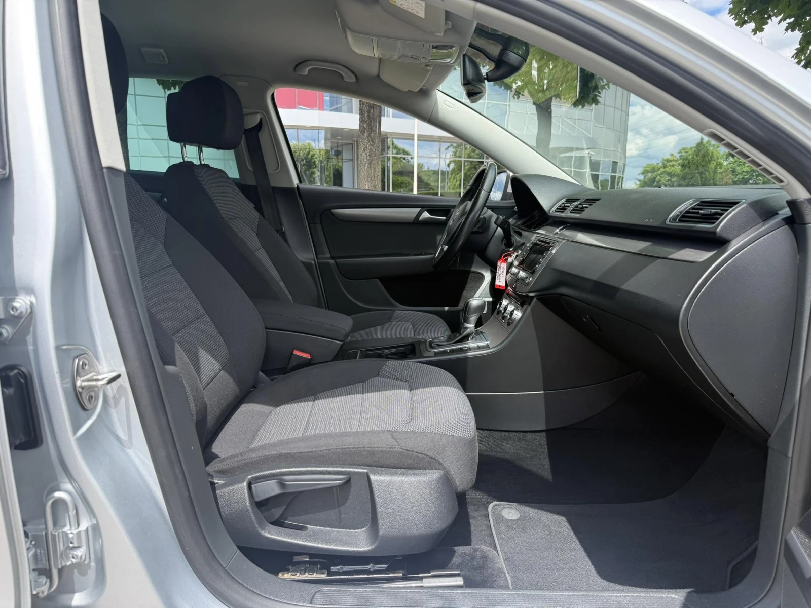 VW Passat 2.0TDI CH , снимка 10 - Автомобили и джипове - 54907600