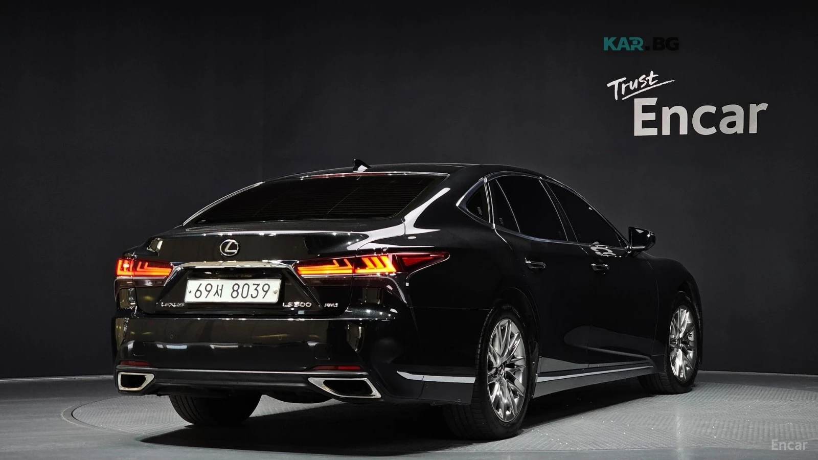 Lexus LS * KEYLESS* Camera* 360* ПОДГРЕВ* ОБДУХВАНЕ* , снимка 2 - Автомобили и джипове - 55061147