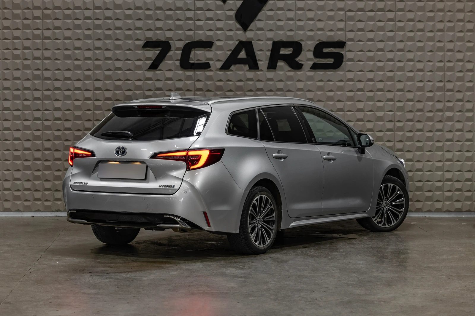 Toyota Corolla 2.0HEV| CarPlay| Подгрев| 7Cars| Гаранция, снимка 6 - Автомобили и джипове - 56020816