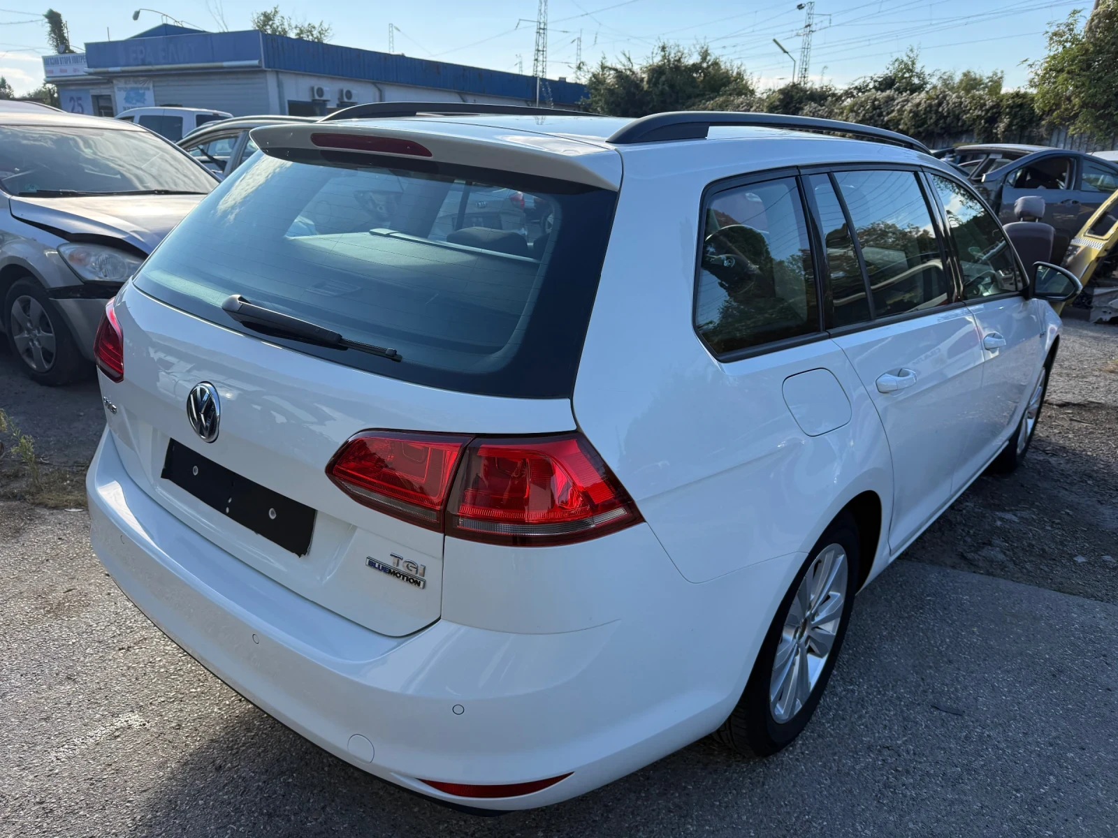 VW Golf 1.4 метан, снимка 5 - Автомобили и джипове - 56196119