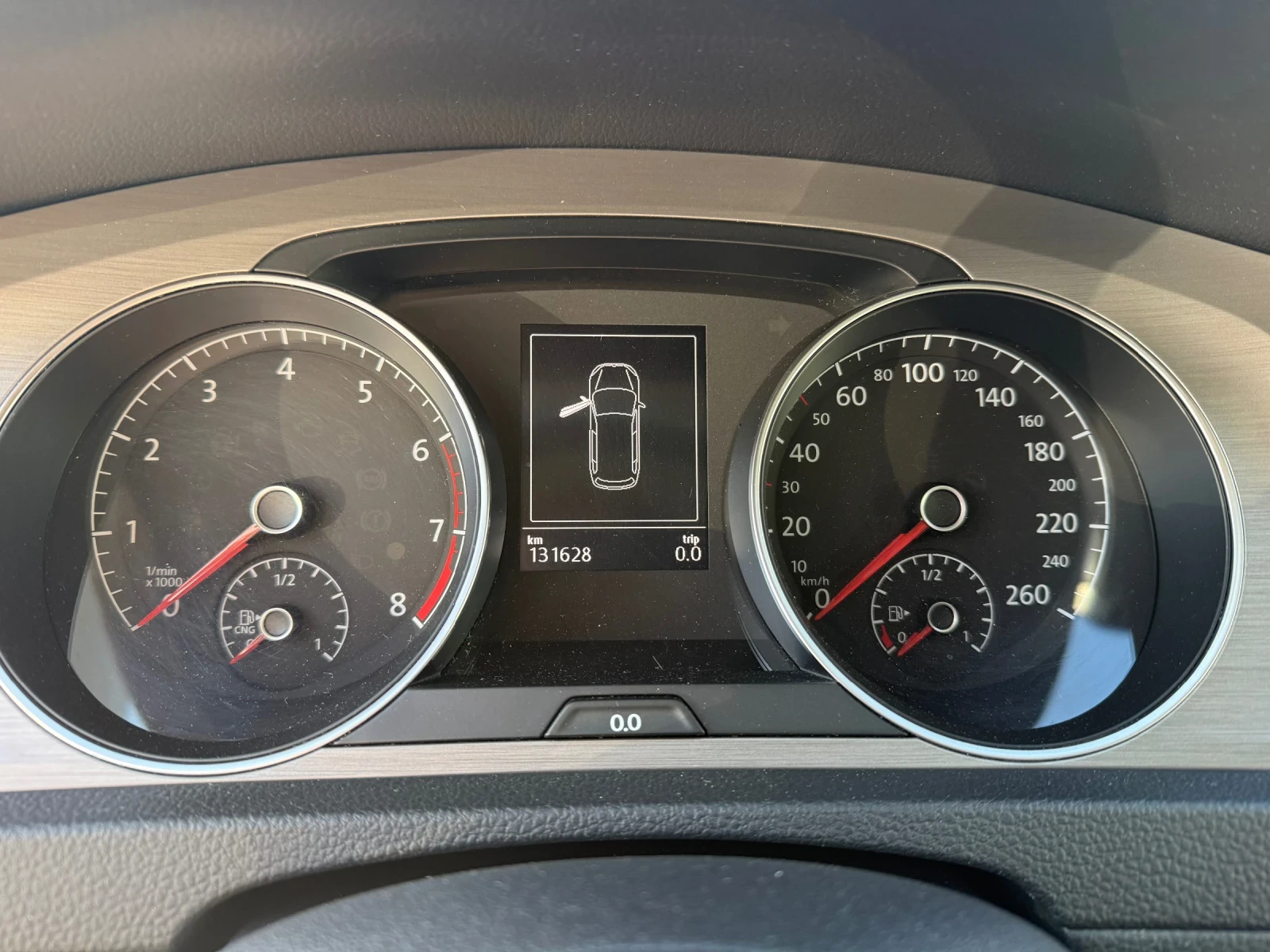 VW Golf 1.4 метан, снимка 11 - Автомобили и джипове - 56196119