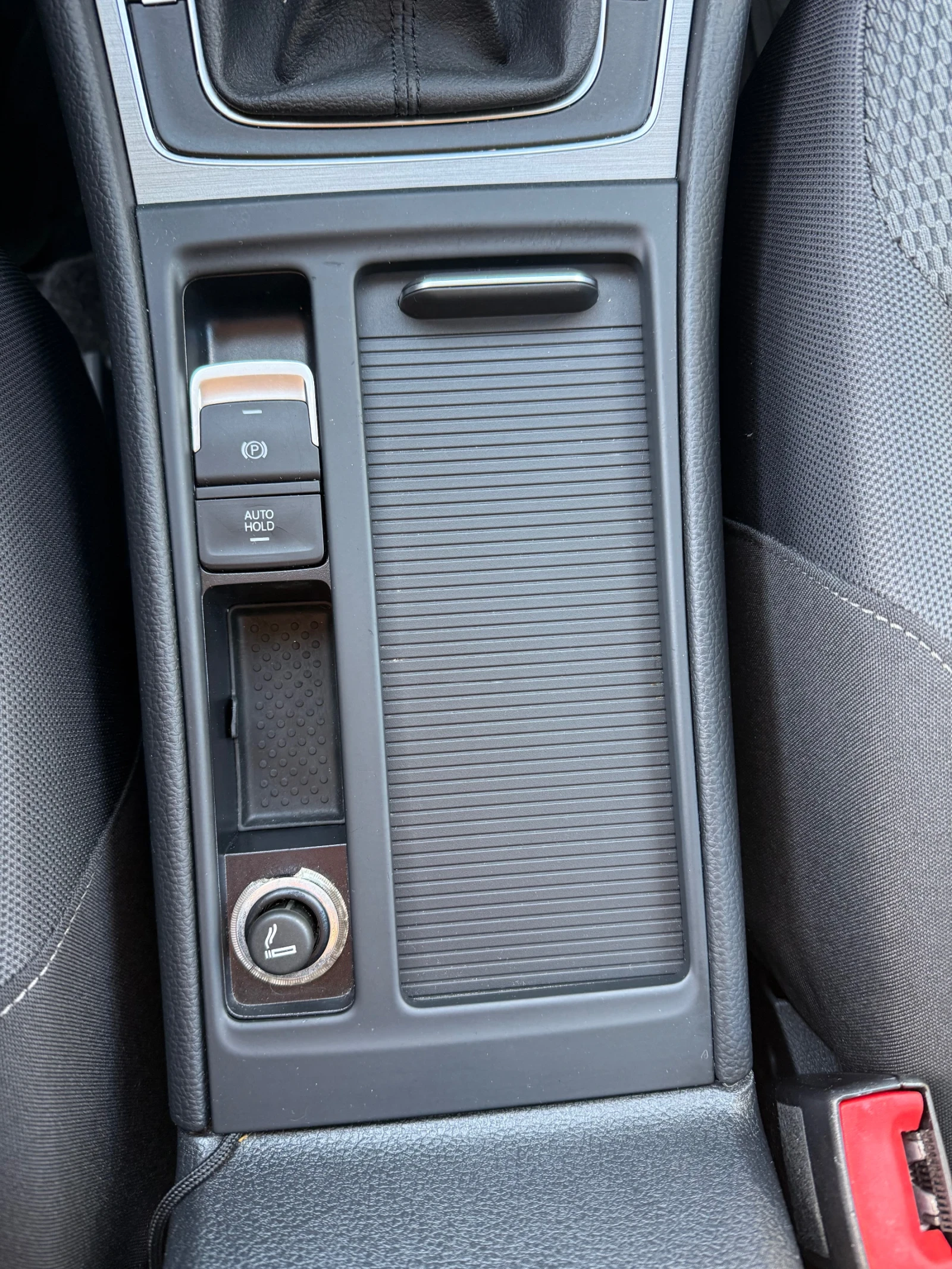 VW Golf 1.4 метан, снимка 12 - Автомобили и джипове - 56196119