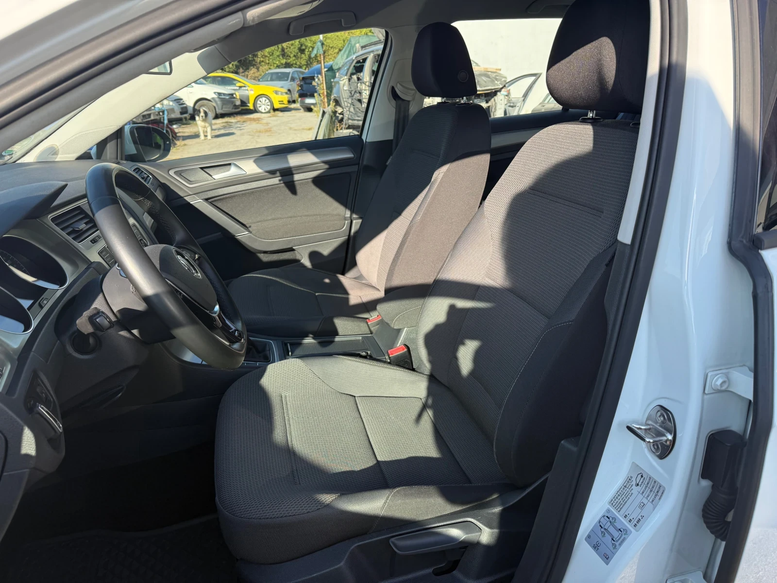 VW Golf 1.4 метан, снимка 10 - Автомобили и джипове - 56196119