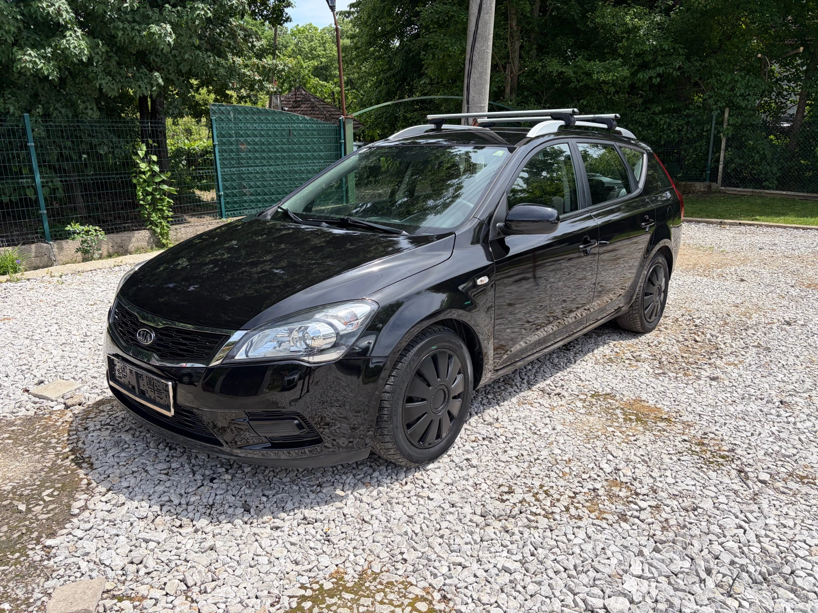 Kia Ceed 1.6CRDI, снимка 2 - Автомобили и джипове - 56199610