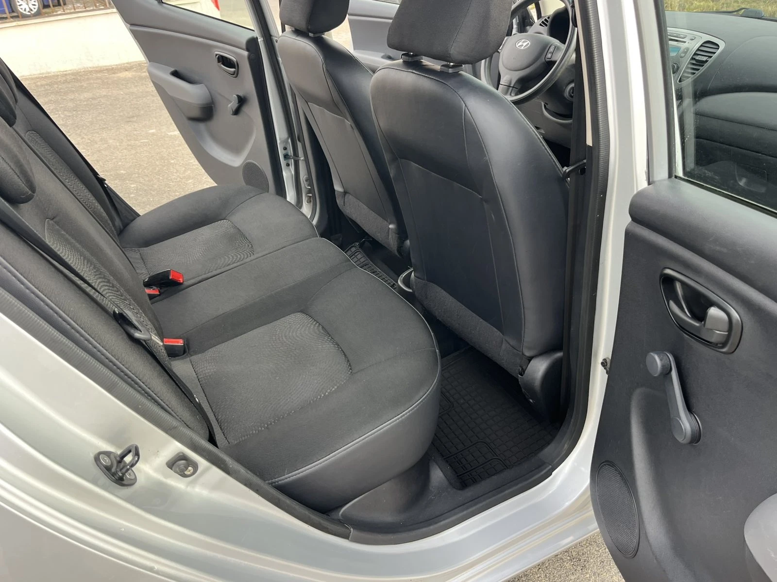 Hyundai I10 1.1I 70�� 102 000�� EURO 5B �������� | Mobile.bg � ����������� 10