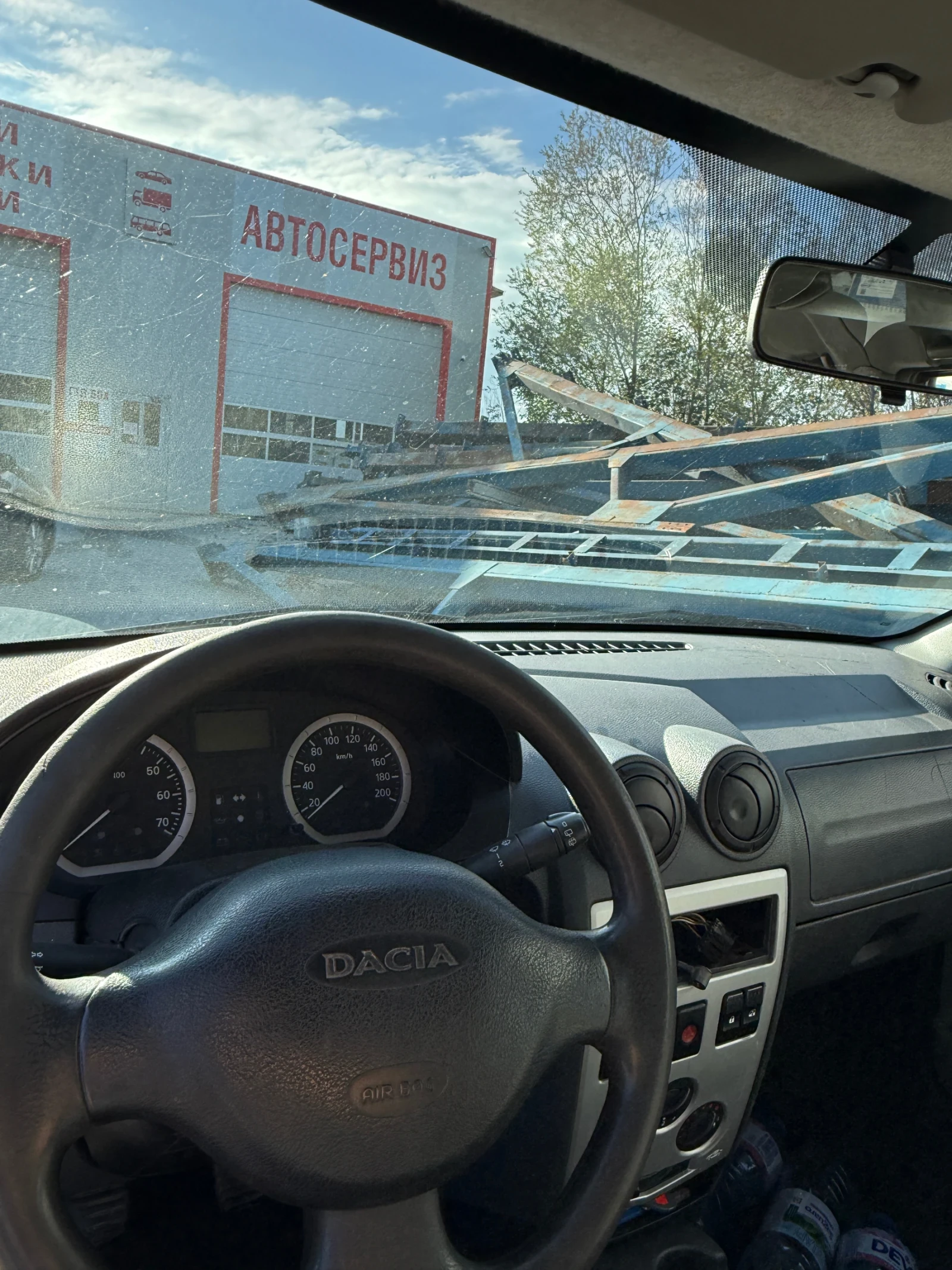 Dacia Logan, снимка 3 - Автомобили и джипове - 56663085