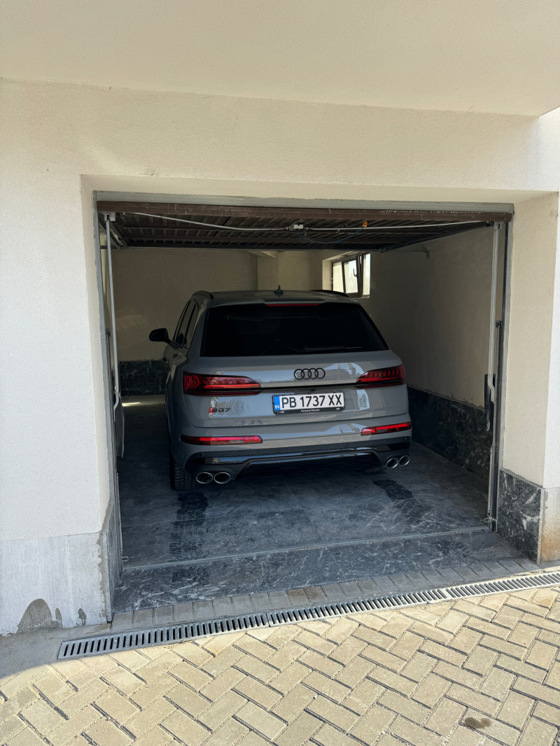 Audi SQ7, снимка 2 - Автомобили и джипове - 45745923