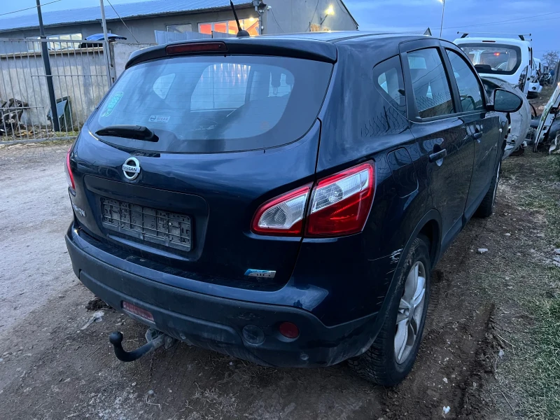 Nissan Qashqai 1.5DCI, снимка 3 - Автомобили и джипове - 49304681