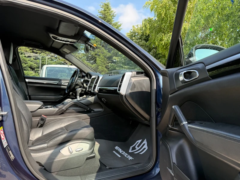 Porsche Cayenne 3.0 V6 diesel AWD, снимка 10 - Автомобили и джипове - 50564980
