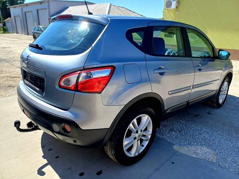 Nissan Qashqai 2.0 i-NAVI, снимка 4 - Автомобили и джипове - 51275520