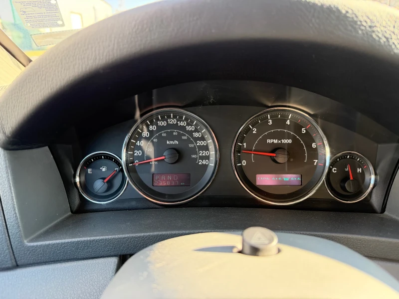 Jeep Grand cherokee 3.0 CRD , снимка 14 - Автомобили и джипове - 52788906