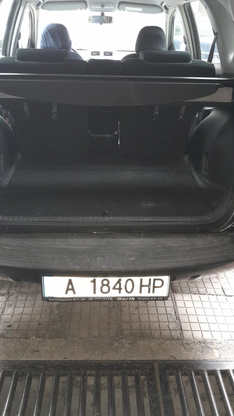 Toyota Rav4 SUV, снимка 6 - Автомобили и джипове - 53074695