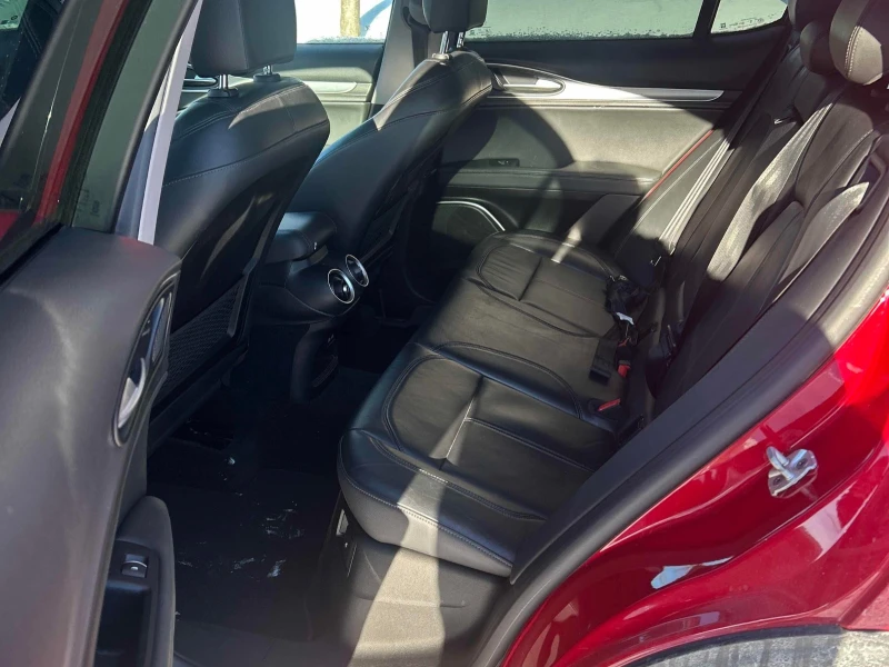 Alfa Romeo Stelvio Sport С РЕГИСТРАЦИЯ & АВТО КРЕДИТ , снимка 9 - Автомобили и джипове - 53467621