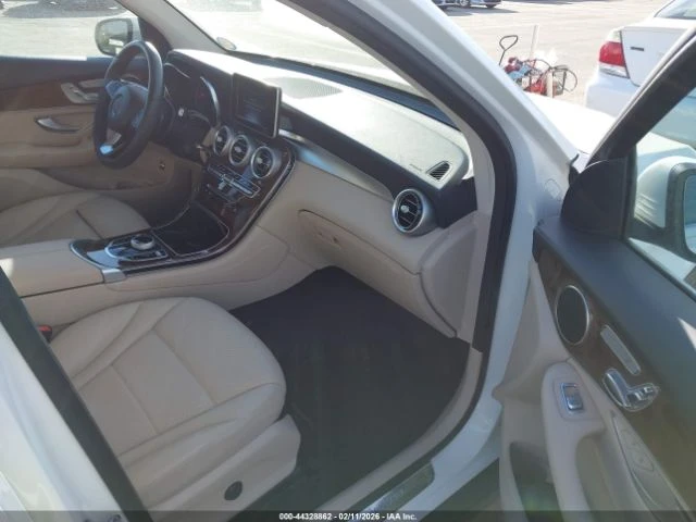 Mercedes-Benz GLC 300 4MATIC, снимка 5 - Автомобили и джипове - 53748161