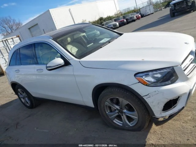 Mercedes-Benz GLC 300 4MATIC, снимка 12 - Автомобили и джипове - 53748161