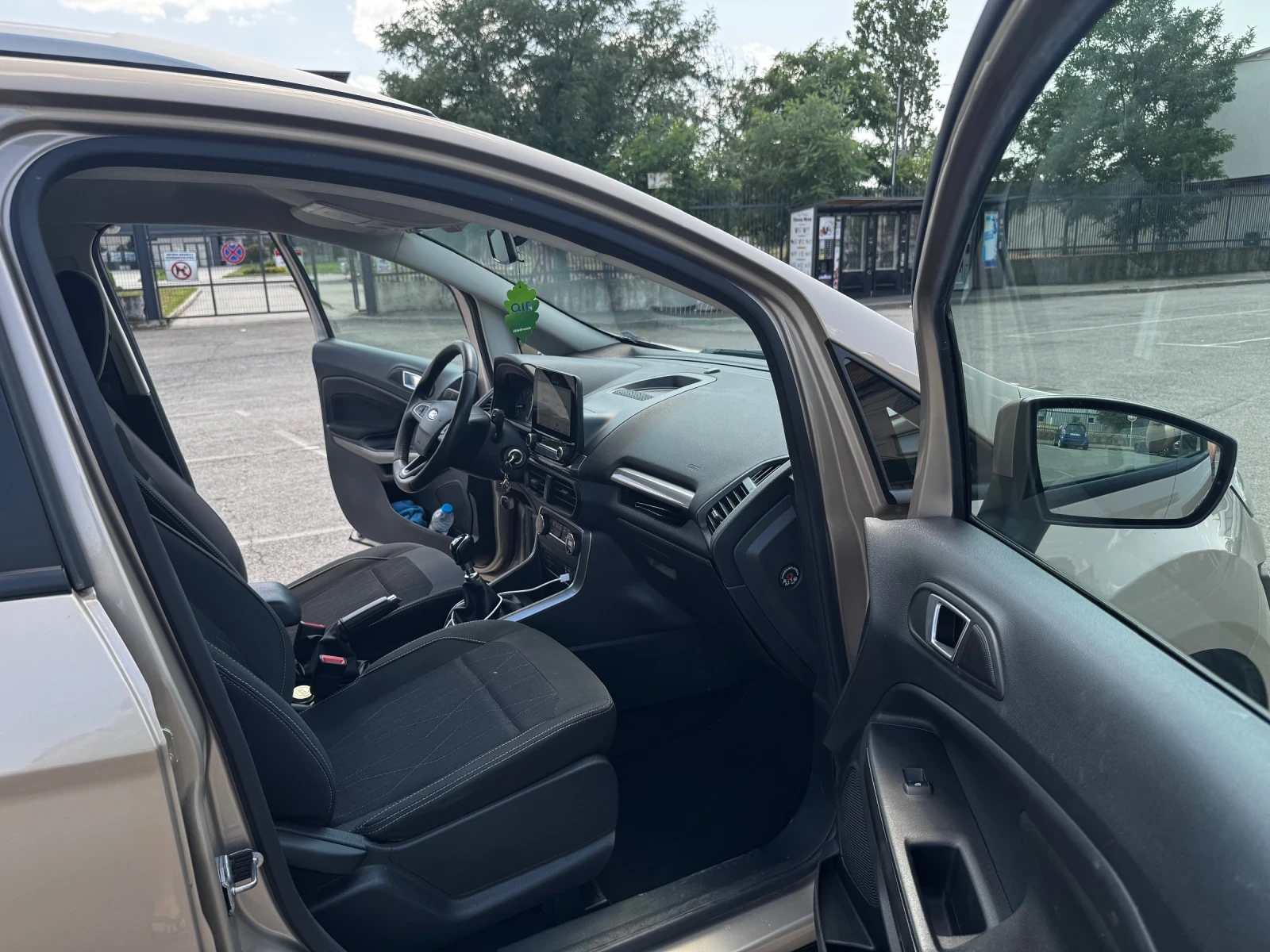 Ford EcoSport  - изображение 8