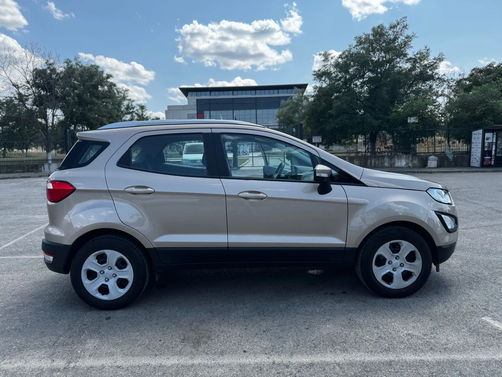Ford EcoSport  - изображение 7