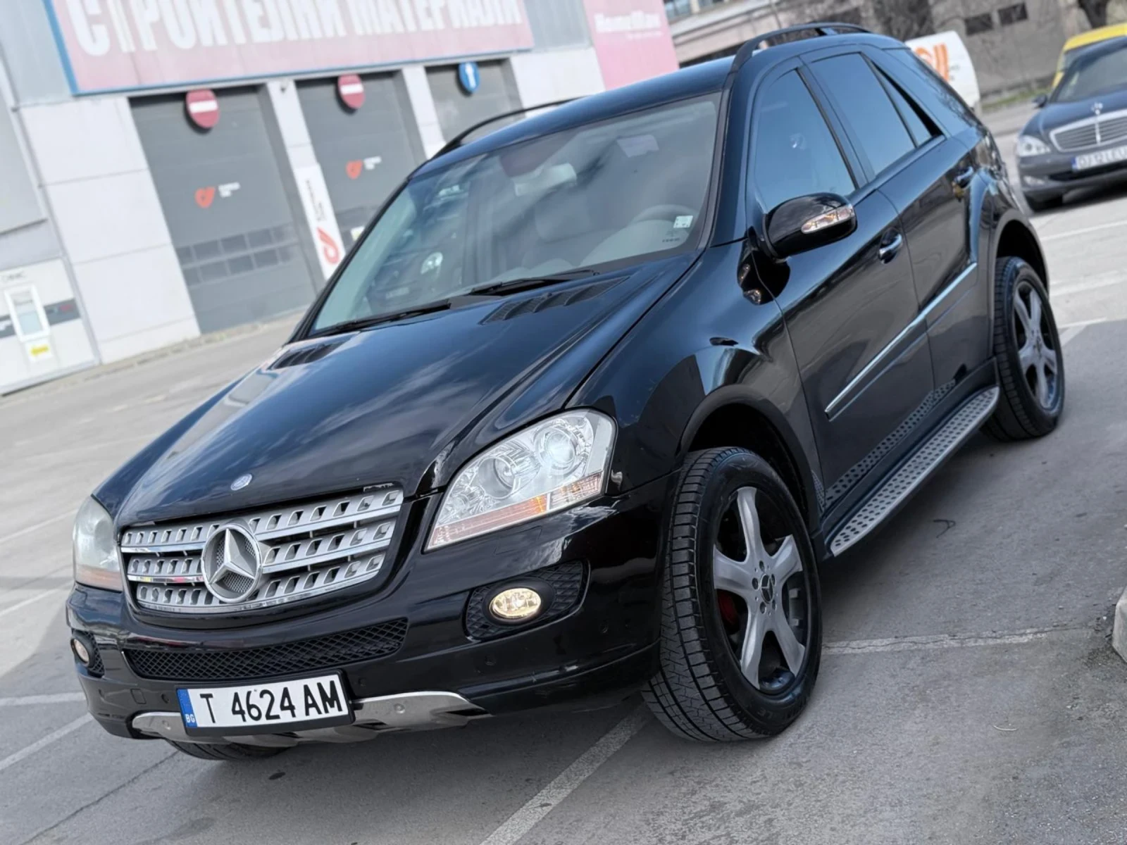 Mercedes-Benz ML 320 3.0CDI/V6/4MATIC/АВТОМАТИК/СМЕНЕНИ ВЕРИГИ !!! - изображение 2