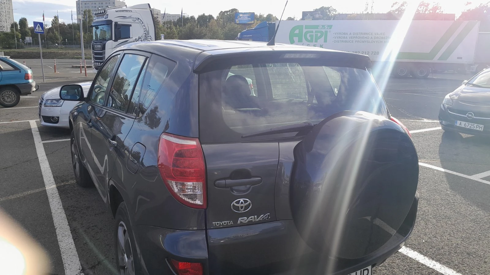 Toyota Rav4 SUV - изображение 2