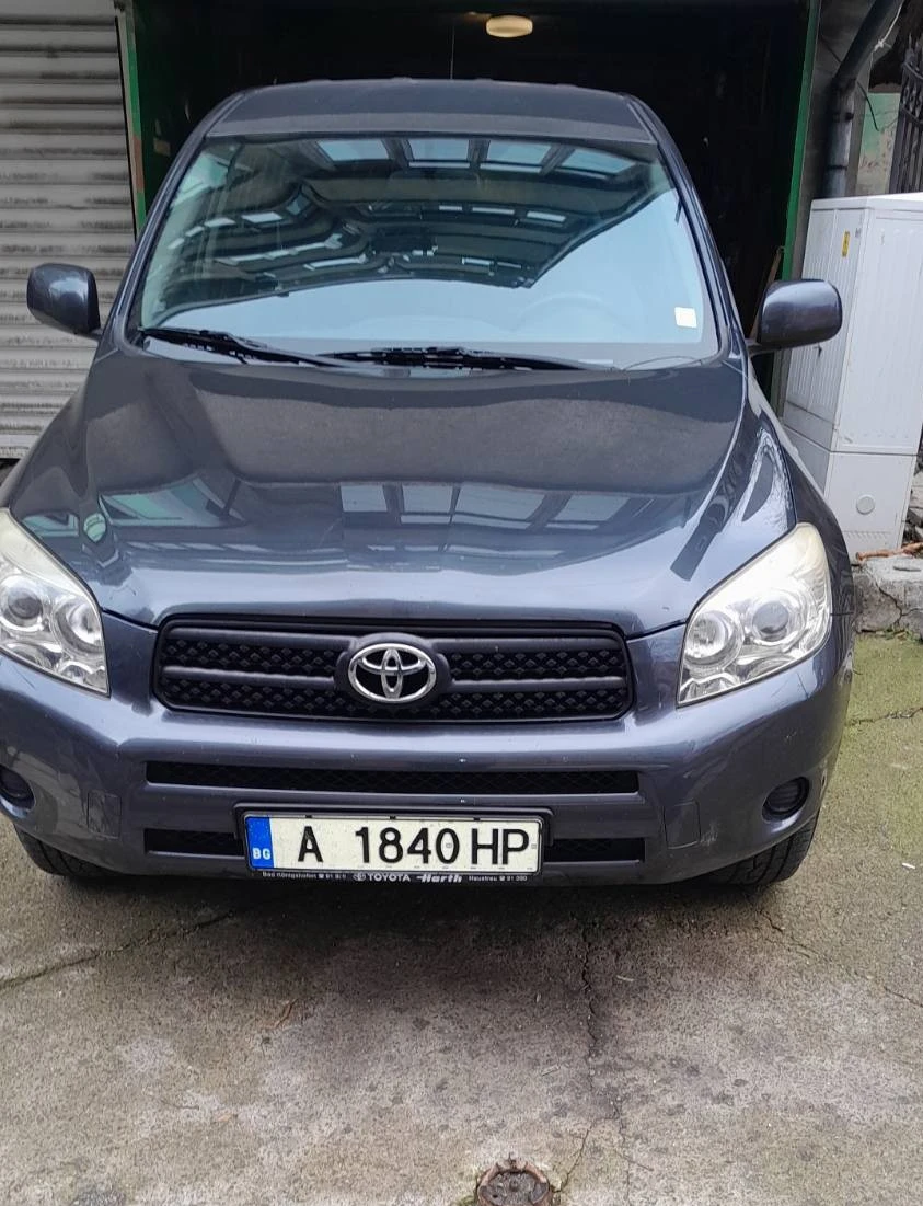 Toyota Rav4 SUV - изображение 5