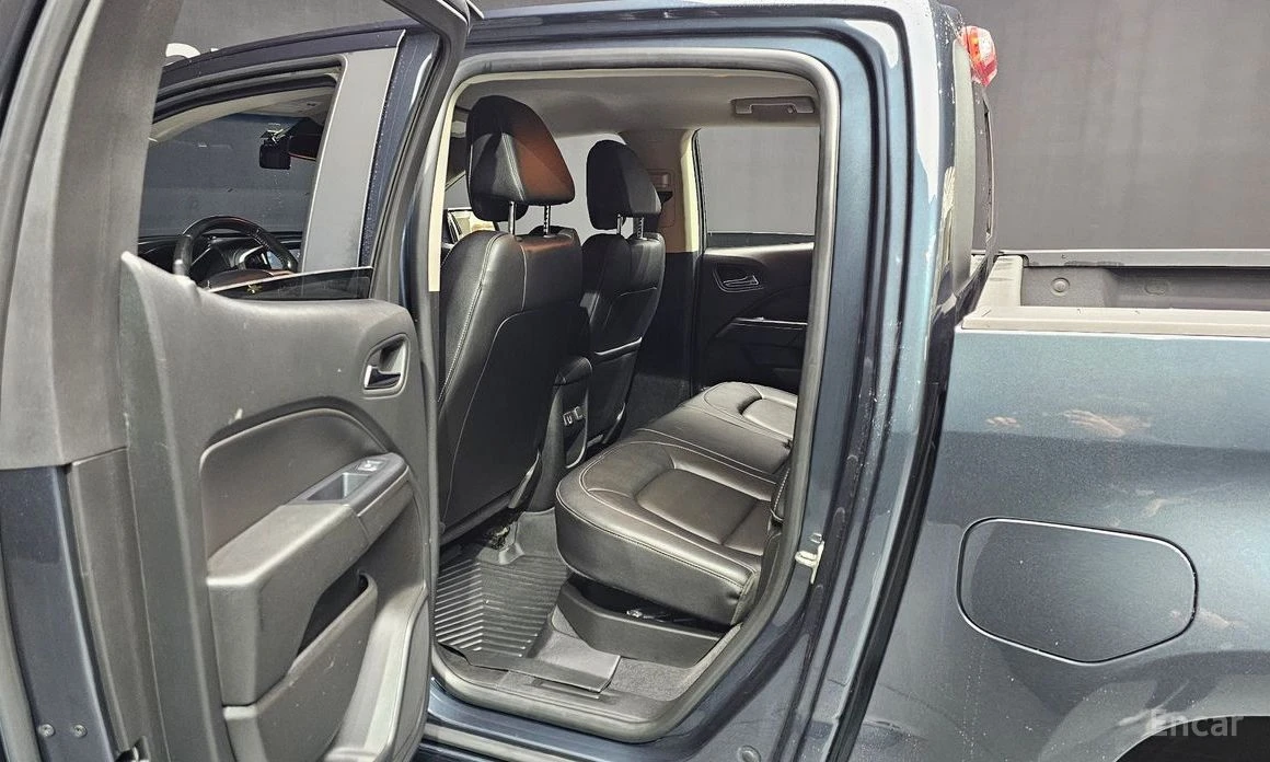 Chevrolet Colorado, снимка 12 - Автомобили и джипове - 53767311