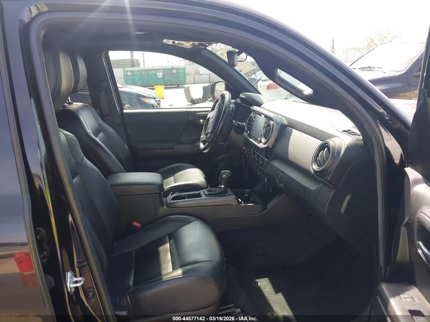 Toyota Tacoma Trd Off Road, снимка 5 - Автомобили и джипове - 54248823