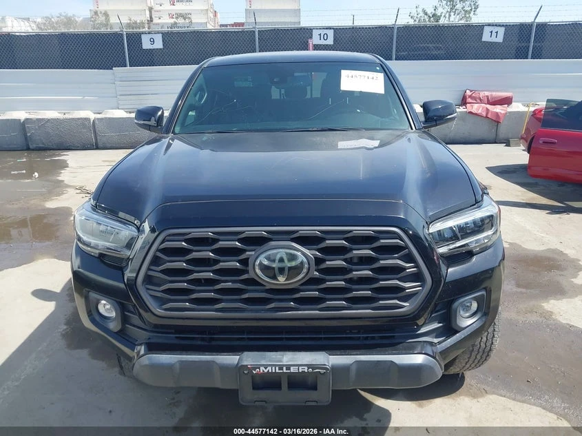 Toyota Tacoma Trd Off Road, снимка 12 - Автомобили и джипове - 54248823